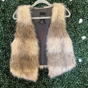 Faux Fue Vest